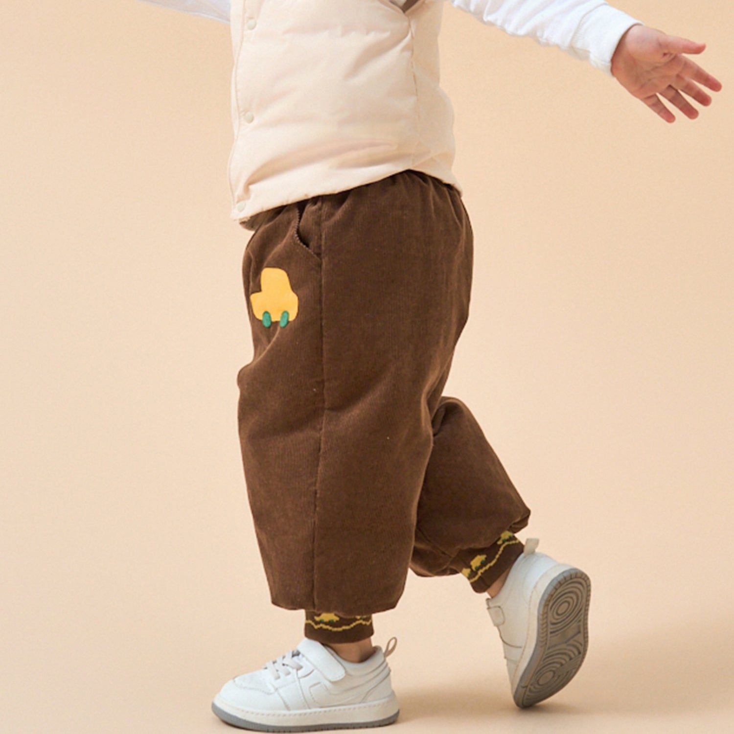 Premium White Duck Down Puffer Pants—— Yellow Car - detail view