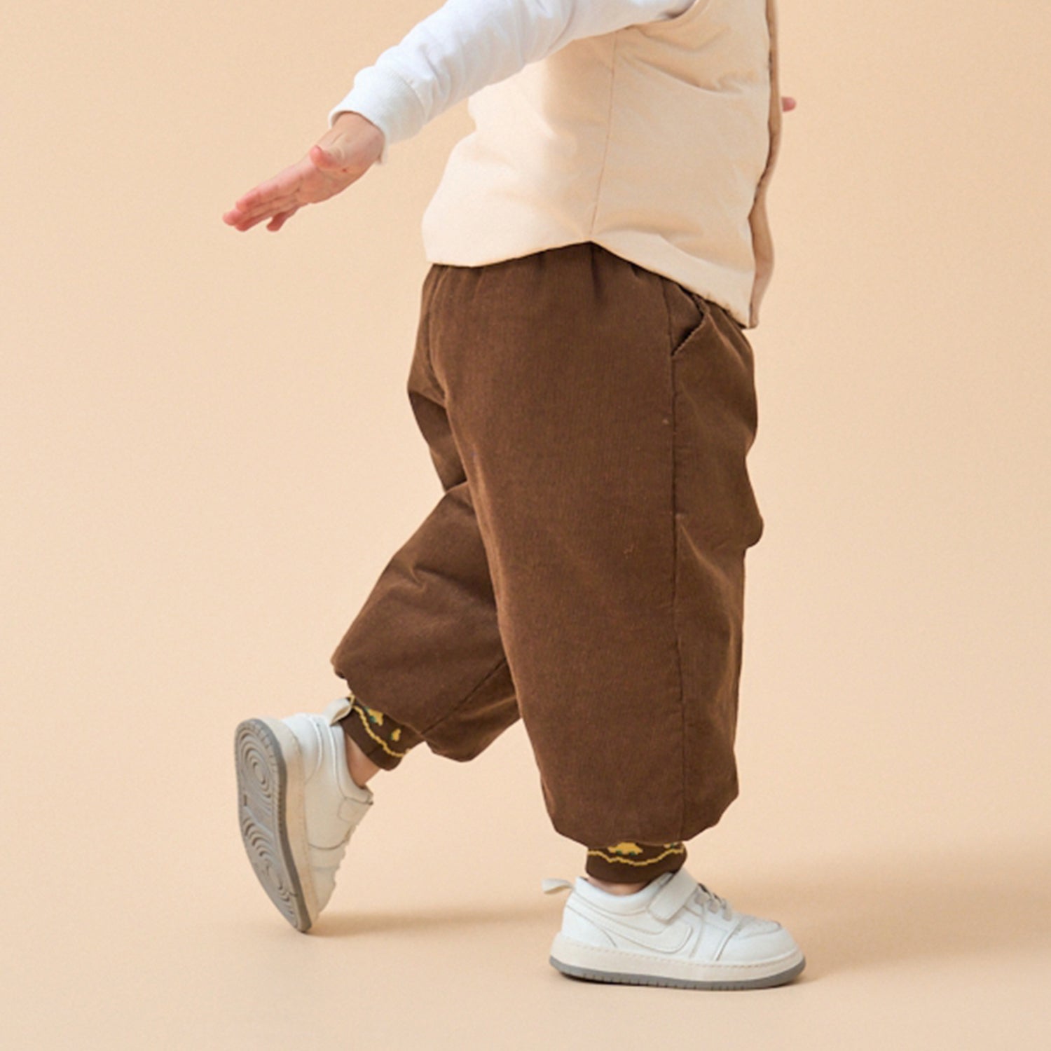 Premium White Duck Down Puffer Pants—— Yellow Car - close-up view